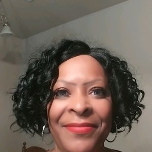 Meet your Posher, Sonya